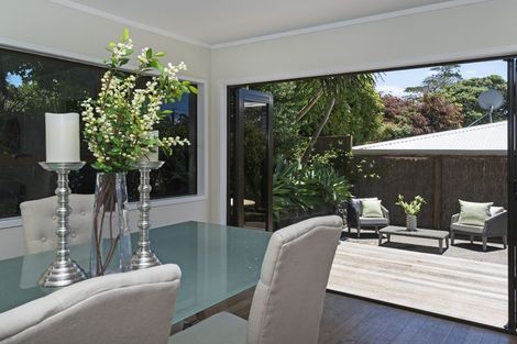 Photo of property in 2/87 Clovelly Road, Bucklands Beach, Auckland, 2012