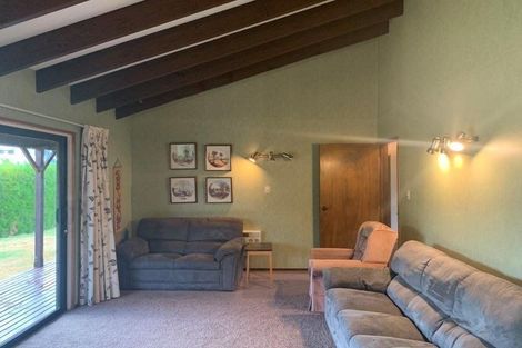 Photo of property in 15 Hunter Crescent, Wanaka, 9305