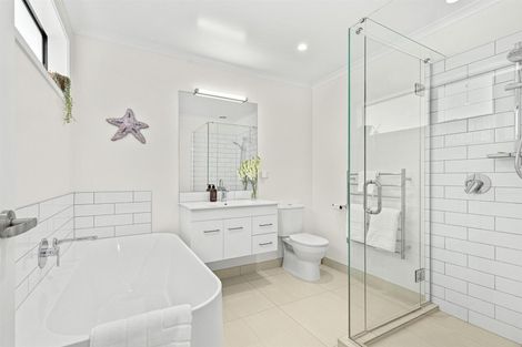 Photo of property in 77 Pinecrest Drive, Gulf Harbour, Whangaparaoa, 0930