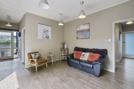 Photo of property in 303 Botanical Road, West End, Palmerston North, 4412