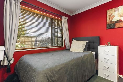 Photo of property in 147a Sturges Road, Henderson, Auckland, 0612