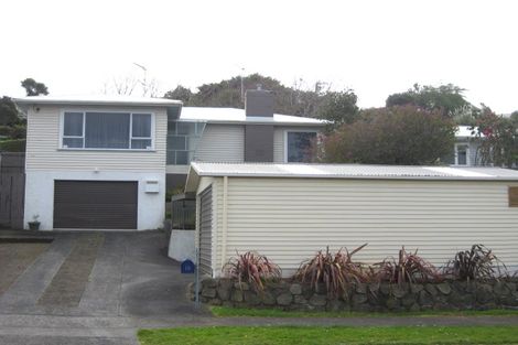 Photo of property in 18 Kenmore Street, Westown, New Plymouth, 4310