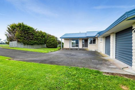 Photo of property in 1658 Skeet Road, Auroa, Hawera, 4678