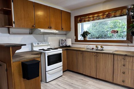 Photo of property in 76 Bays Road, Orere Point, Papakura, 2585