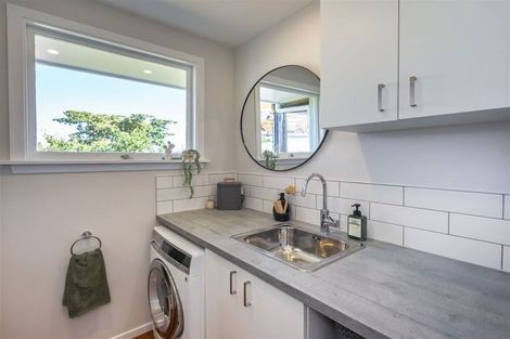 Photo of property in 28 Clipper Place, Redwood, Christchurch, 8051