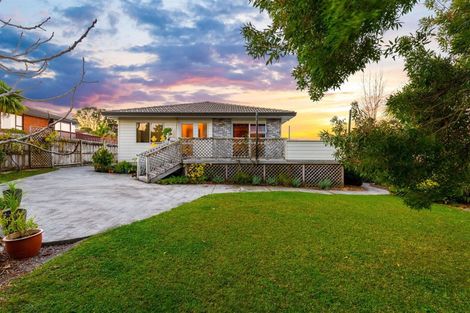 Photo of property in 31 Sturm Avenue, Massey, Auckland, 0614