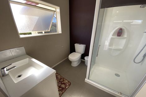 Photo of property in 29 Brooklyn Heights Drive, Kelvin Grove, Palmerston North, 4414