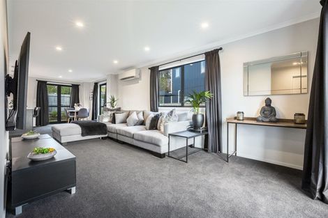 Photo of property in 1e Breakwater Way, Whitby, Porirua, 5024