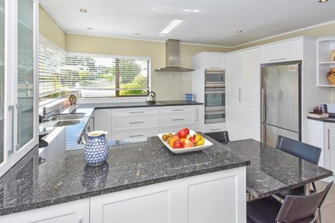 Photo of property in 70 Charles Prevost Drive, The Gardens, Auckland, 2105