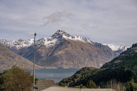 Photo of property in 218 Fernhill Road, Sunshine Bay, Queenstown, 9300