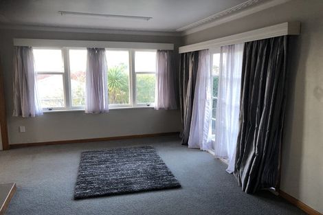 Photo of property in 4 Humphrey Kemp Avenue, Henderson, Auckland, 0612