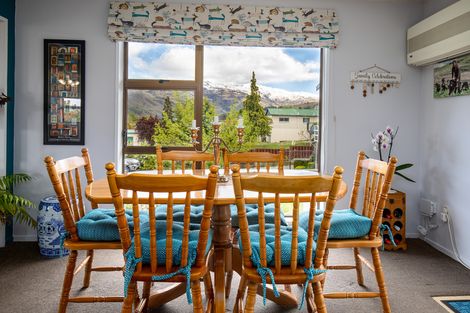 Photo of property in 65 Newcastle Street, Clyde, 9330