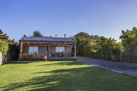 Photo of property in 8 Island Terrace, Motunau, Waipara, 7387