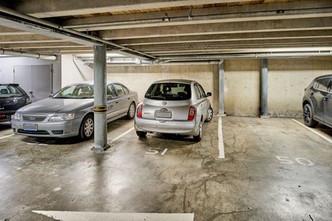 Photo of property in Piermont Apartments, 2h/82 Cable Street, Te Aro, Wellington, 6011