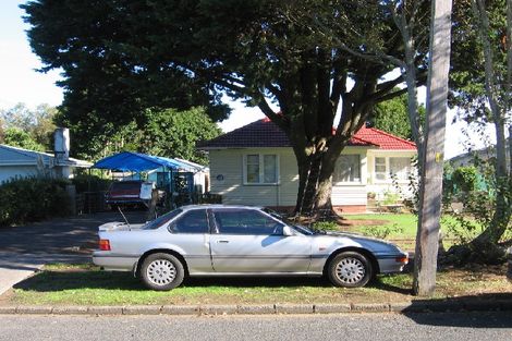 Photo of property in 21 Millen Avenue, Pakuranga, Auckland, 2010
