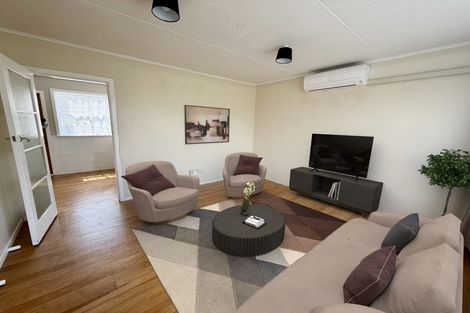 Photo of property in Oberon Flats, 48a Merton Street, Trentham, Upper Hutt, 5018