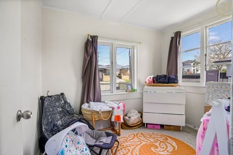 Photo of property in 1/1 Margaret Street, Papakura, 2110