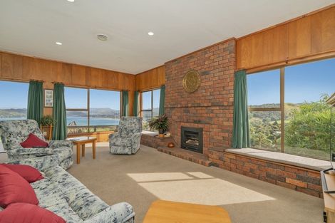 Photo of property in 2a Pohutukawa Grove, Whitianga, 3510