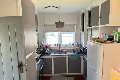 Photo of property in 72 Seddon Street, Takaro, Palmerston North, 4412