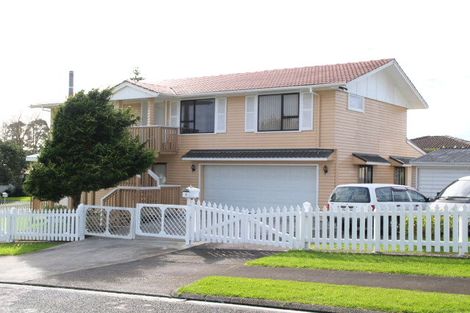 Photo of property in 11 Tomlin Place, Mangere East, Auckland, 2024