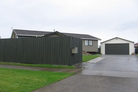Photo of property in 16 Peppertree Glade, Kelvin Grove, Palmerston North, 4414