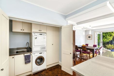 Photo of property in 17 Saint Albans Grove, Woburn, Lower Hutt, 5010