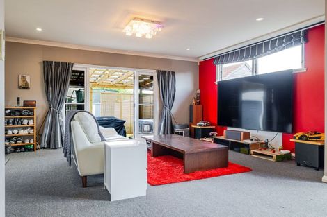 Photo of property in 84 Vogel Street, Roslyn, Palmerston North, 4414