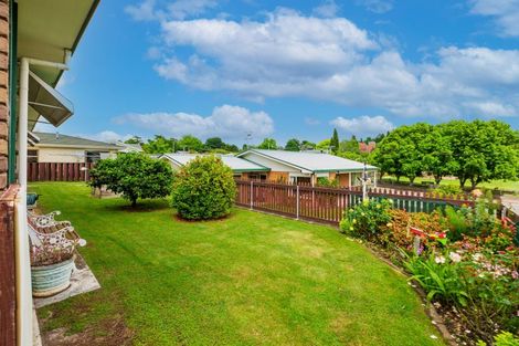 Photo of property in 11 Church Lane, Waipukurau, 4200