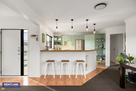 Photo of property in 6b Queen Road, Bellevue, Tauranga, 3110