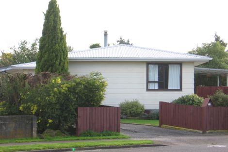 Photo of property in 72 Montgomery Crescent, Lansdowne, Masterton, 5810