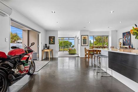 Photo of property in 9 Lady Polson Lane, Cashmere, Christchurch, 8022