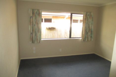 Photo of property in 38 Parnell Heights Drive, Kelvin Grove, Palmerston North, 4414