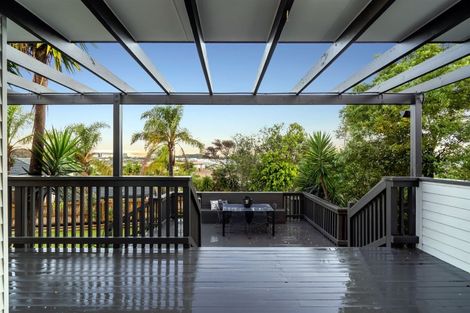 Photo of property in 7 Graham Collins Drive, Windsor Park, Auckland, 0632