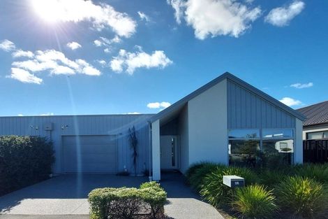 Photo of property in 62 Manakura Street, Russley, Christchurch, 8042