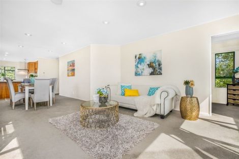 Photo of property in 2/44 Loloma Drive, Half Moon Bay, Auckland, 2012