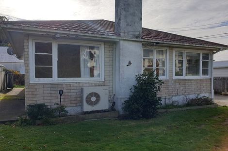 Photo of property in 70 Broderick Road, Johnsonville, Wellington, 6037