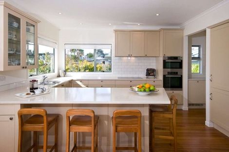 Photo of property in 83 Fisher Parade, Sunnyhills, Auckland, 2010