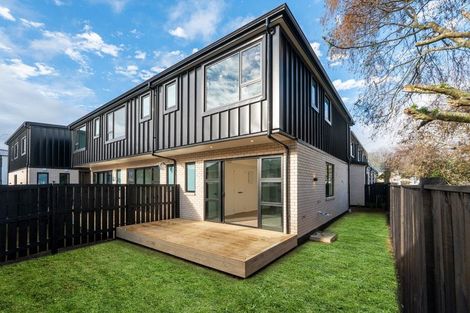 Photo of property in 2/9 Blanes Road, Weymouth, Auckland, 2103