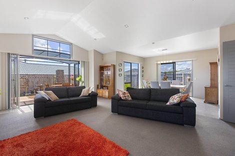 Photo of property in 48 Karamea Street, Whalers Gate, New Plymouth, 4310