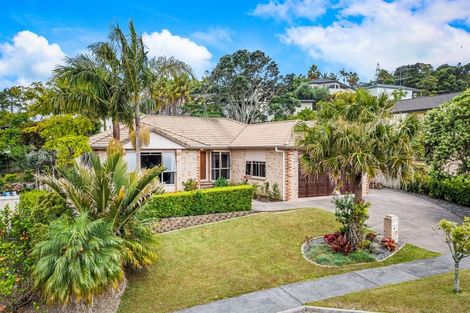 Photo of property in 8 Landvale Court, Browns Bay, Auckland, 0630
