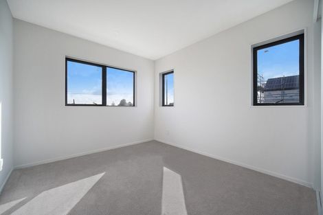 Photo of property in 141 Grove Road, Papakura, 2110