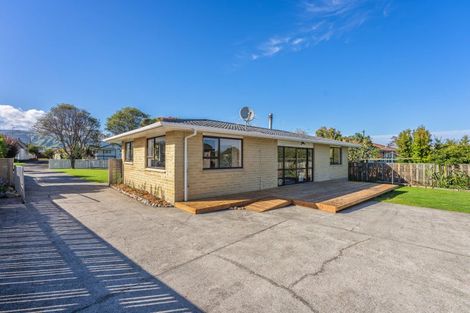 Photo of property in 3 Renata Road, Otaki, 5512