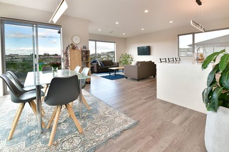 Photo of property in 114 Ormonde Drive, Silverdale, 0932