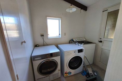 Photo of property in 39b Parkvale Road, Karori, Wellington, 6012