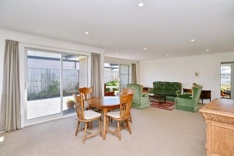 Photo of property in 27 Tutton (pvt) Mews, Rangiora, 7400