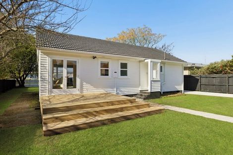 Photo of property in 15 Rice Crescent, Papakura, 2110