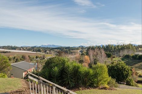 Photo of property in 11 Mapua Drive, Mapua, Upper Moutere, 7173