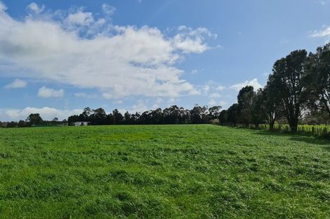 Photo of property in 1205 Devon Road, Bell Block, 4373