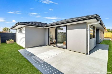 Photo of property in 51a Selwyn Crescent, College Estate, Wanganui, 4500