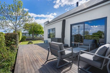 Photo of property in 33 Mary Street, Winton, 9720